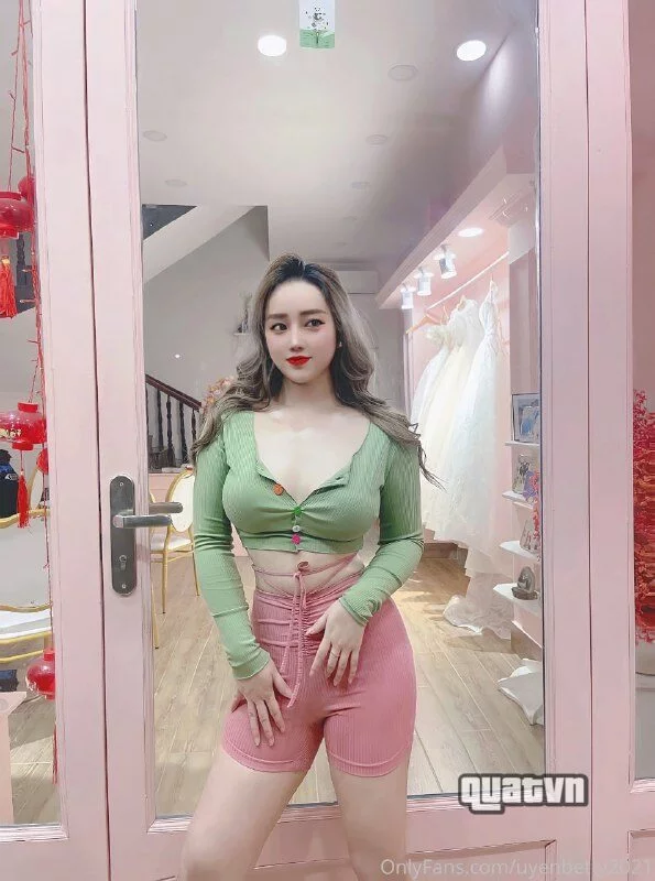 Uyen-Betty-Onlyfans-Leak-142.jpg