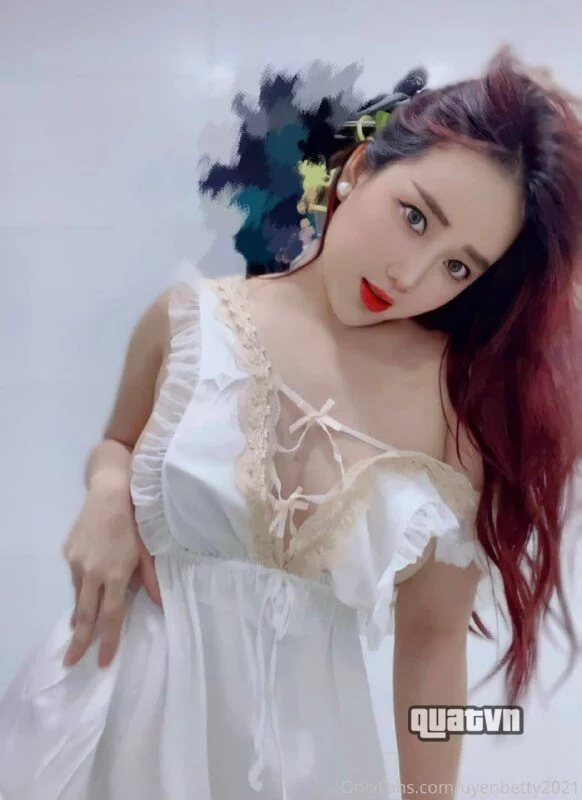 Uyen-Betty-Onlyfans-Leak-229.jpg