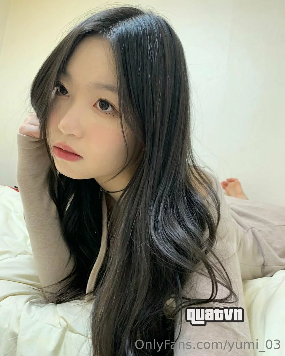 Yumi_03-Onlyfans-Leak-49.webp